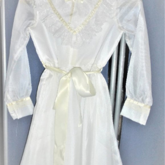 ILGWE Vintage COMMUNION DRESS w/ Vail Union Made Vintage Girls Wedding Dress - Picture 4 of 8